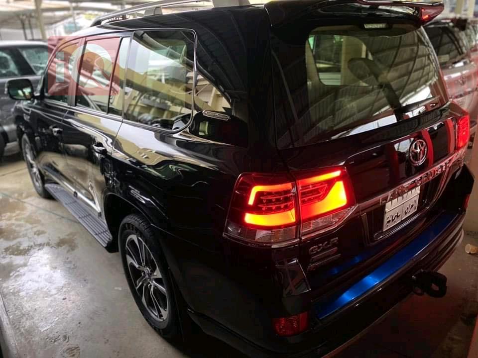 تويوتا لاندكروزر